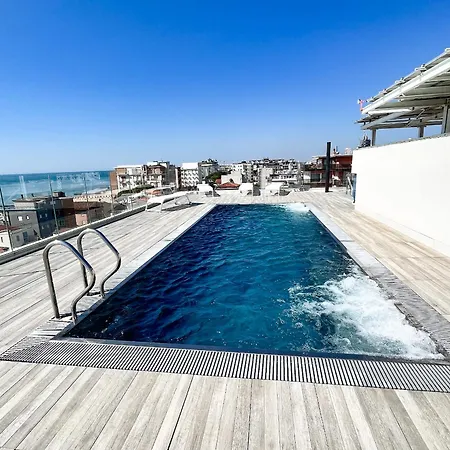Vega Palace - Piscina Vista Mare In Attico, A Pochi Passi Dal Mare Appartamento Lido di Jesolo