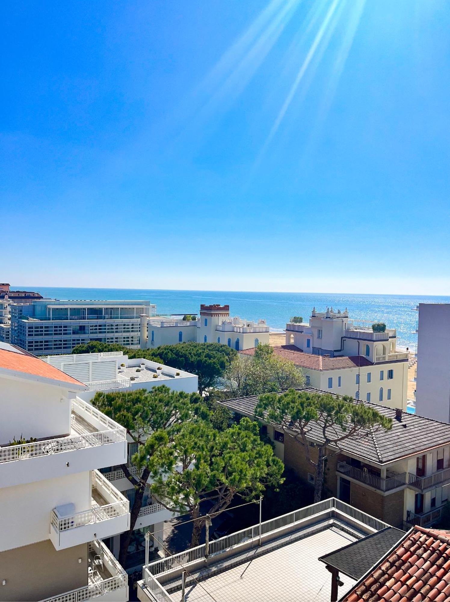 Vega Palace - Piscina Vista Mare In Attico, A Pochi Passi Dal Mare Appartamento